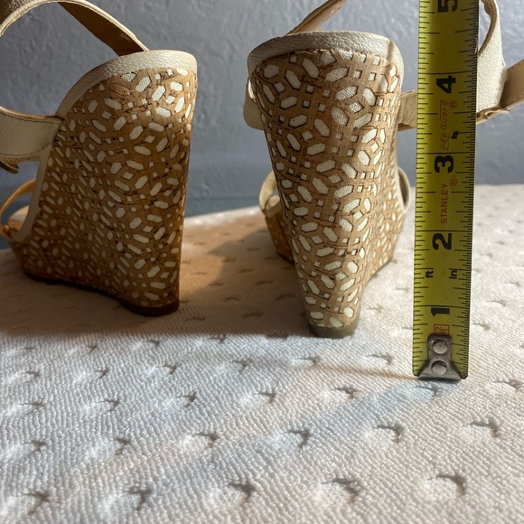 JESSICA SIMPSON Cork Laser Cut Out Wedge with Ankle Strap - Picture 13 of 16